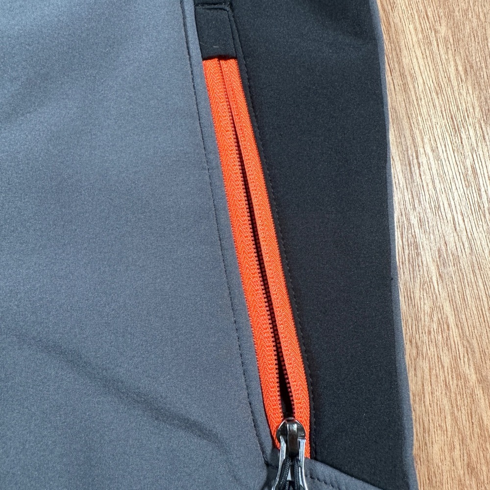 32 Degrees Softshell Jacket Kids Size 7 Grey Orange Weatherproof Fleece Lined - Picture 3 of 10